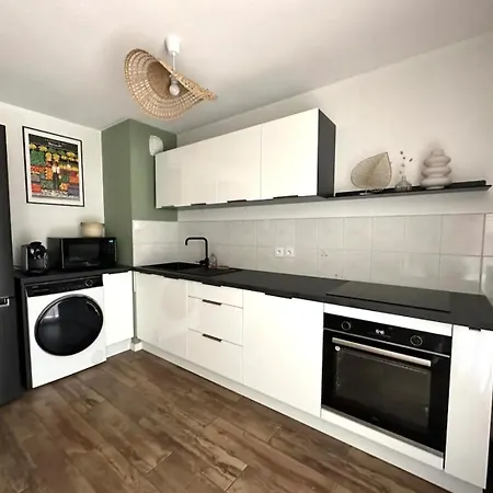Apartment Joli T1 Bis 15 Min A Pied Du Le Bourget-du-Lac